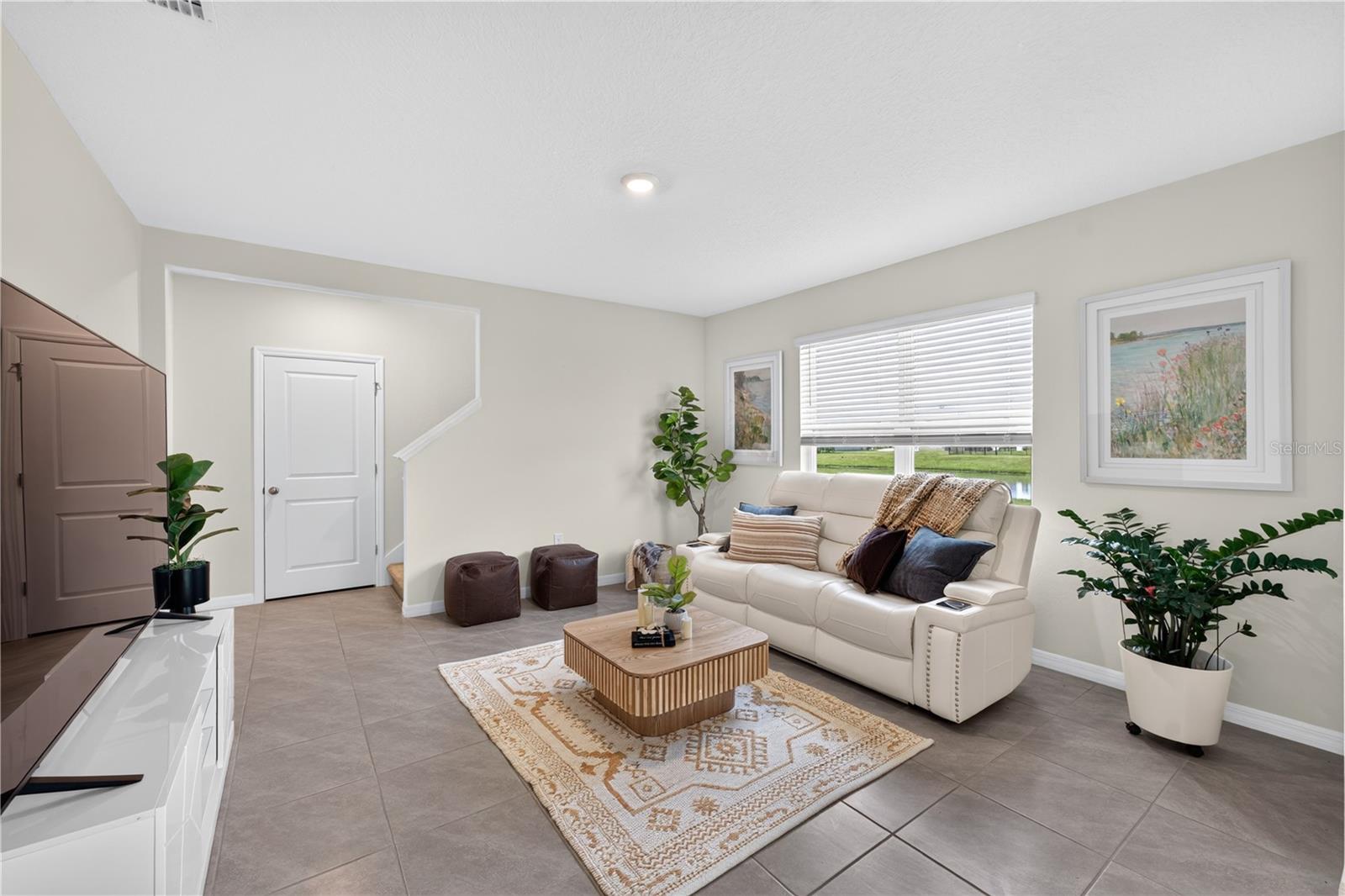 8379 Ender Hills Dr Property Photo 3