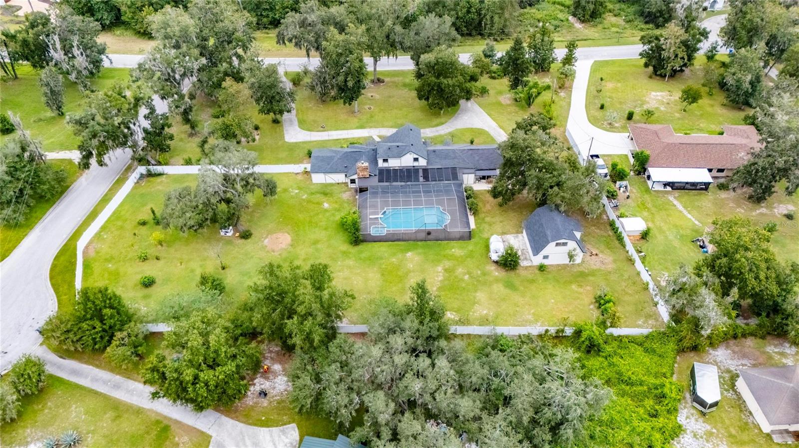 12603 Lake Hills Dr Property Photo 4