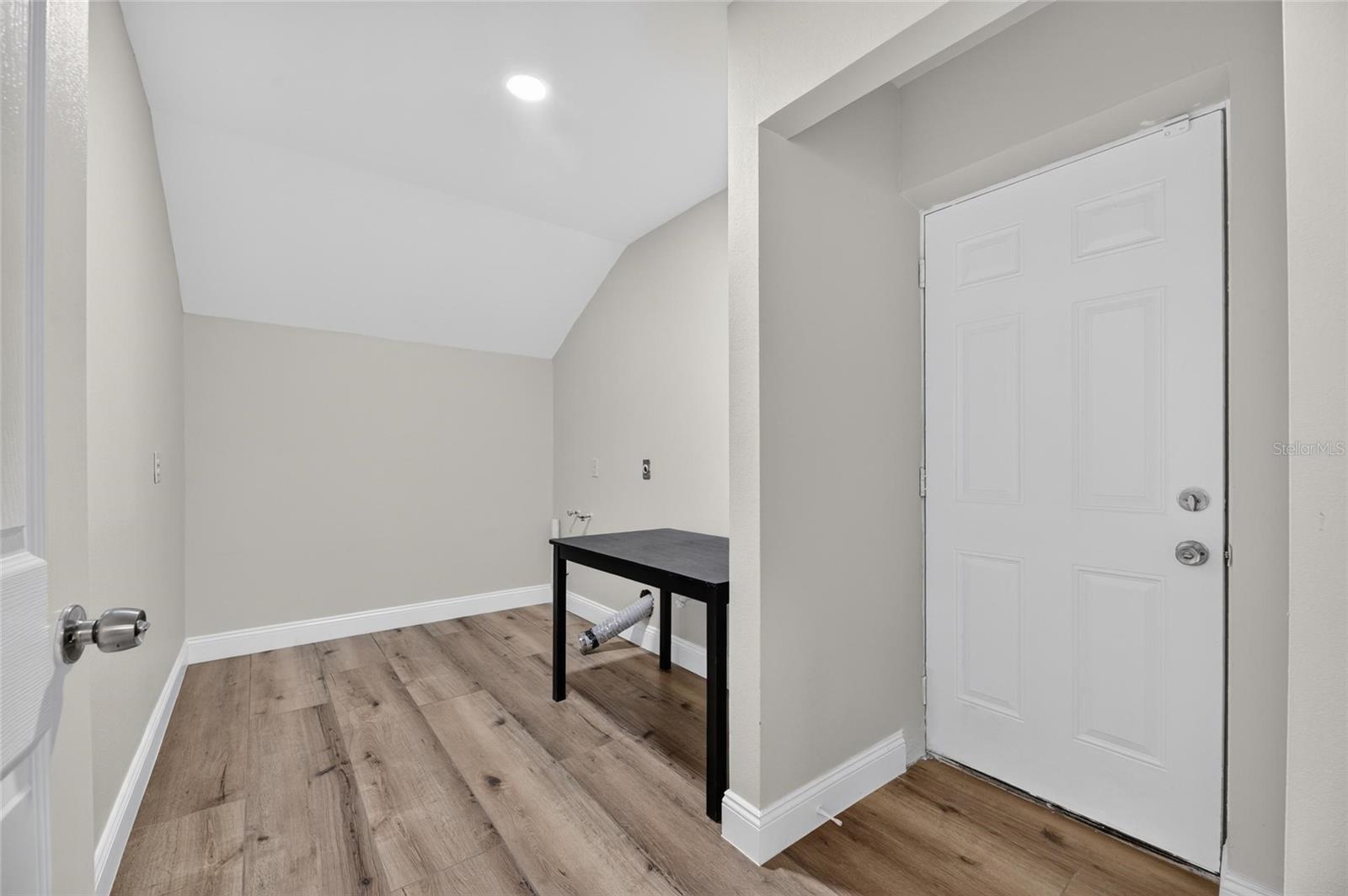 12603 Lake Hills Dr Property Photo 34