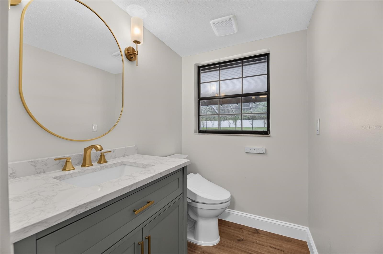 12603 Lake Hills Dr Property Photo 39