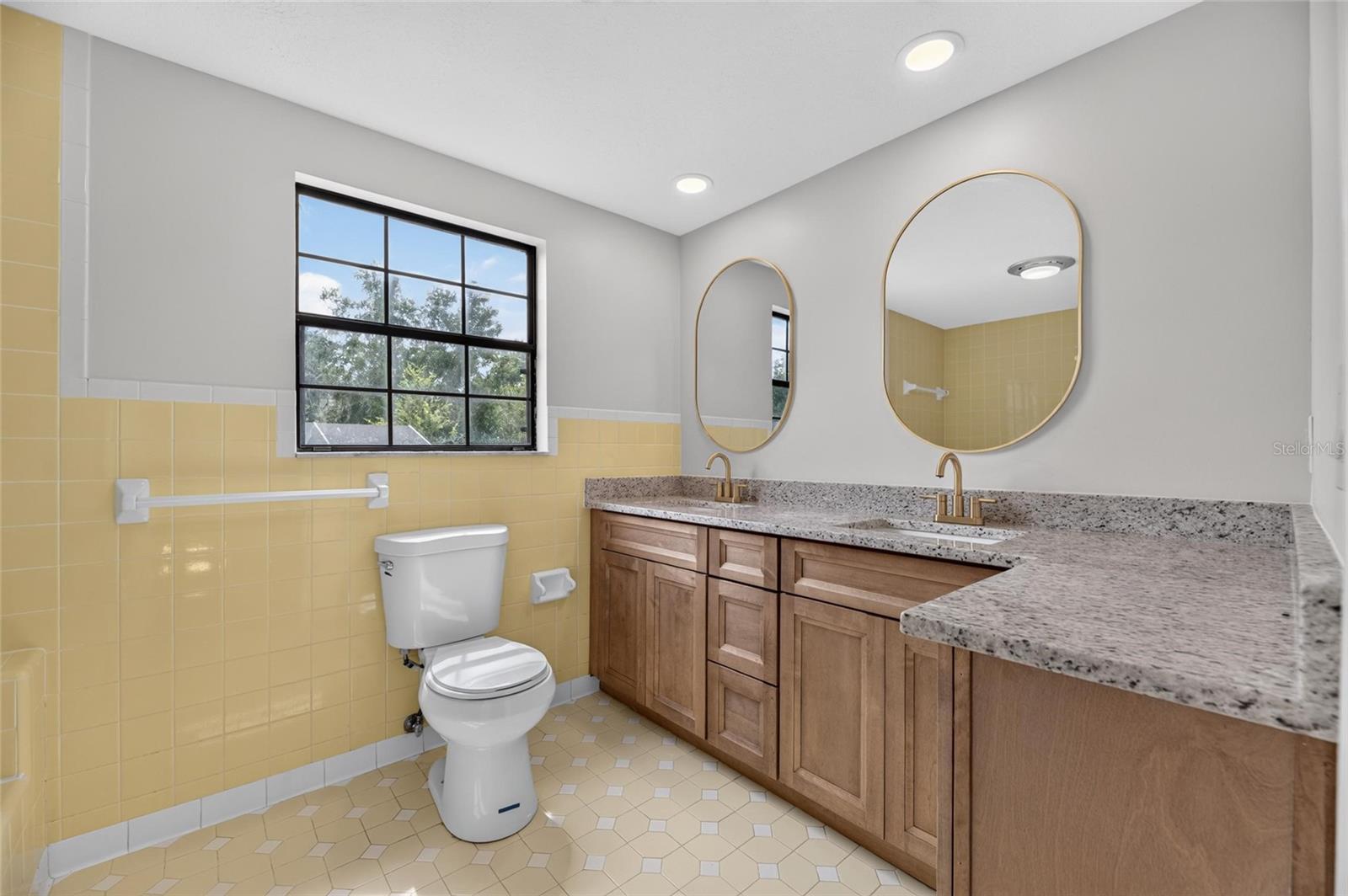 12603 Lake Hills Dr Property Photo 59