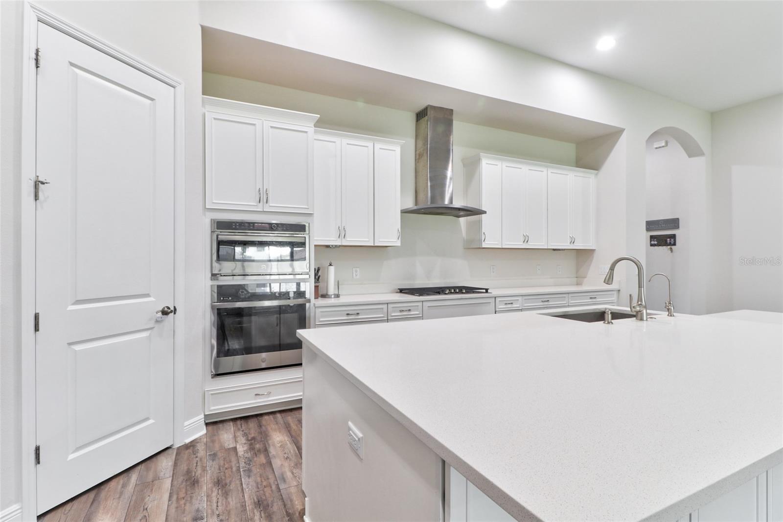 5057 Night Star Trl Property Photo 9