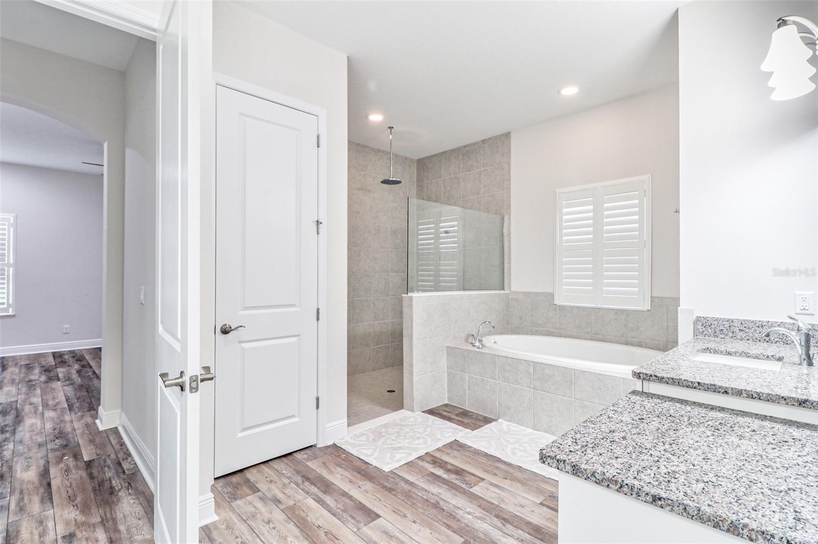 5057 Night Star Trl Property Photo 13