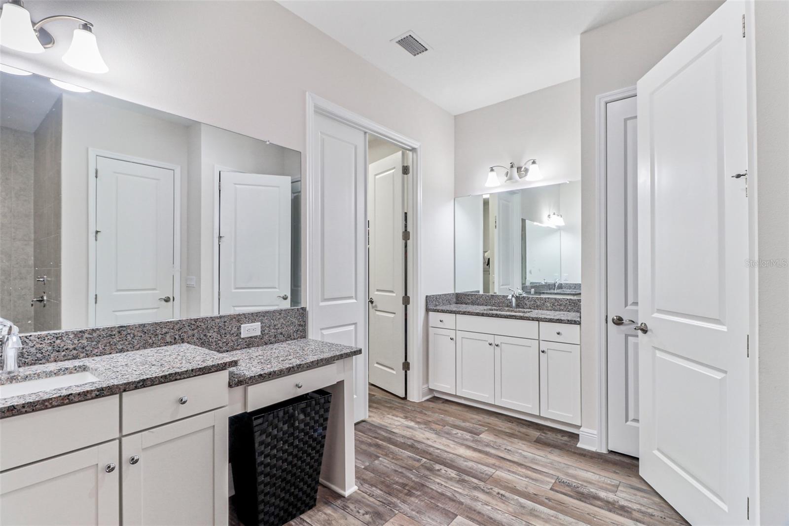 5057 Night Star Trl Property Photo 15