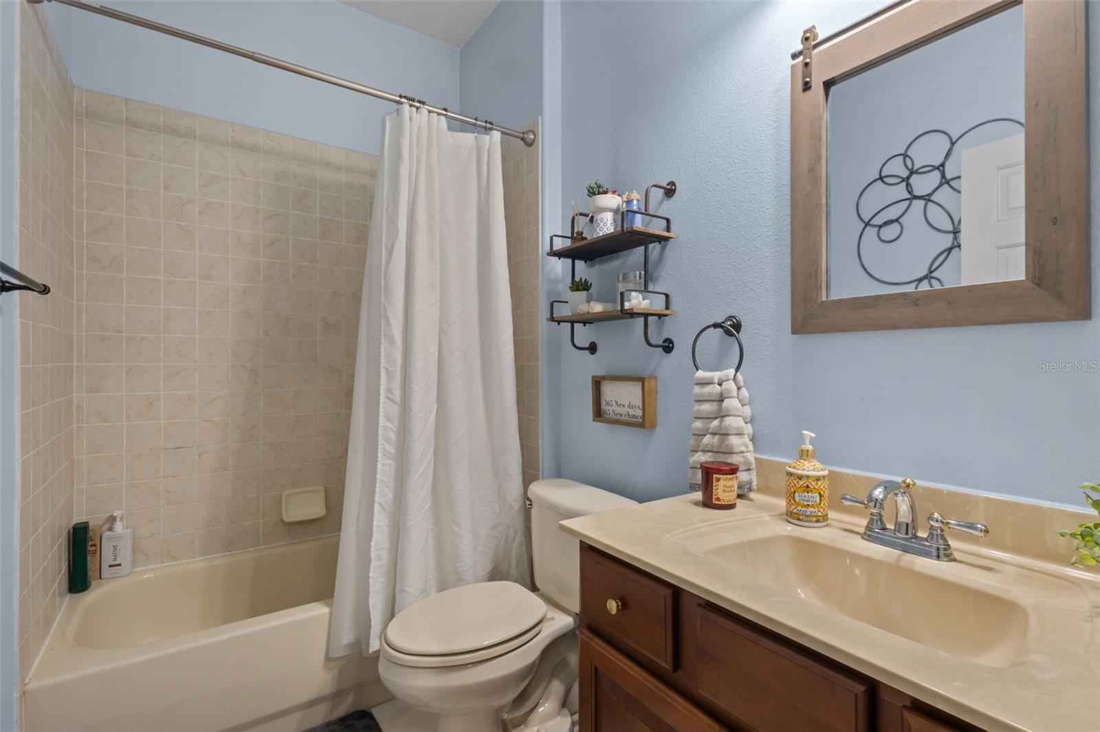 7729 Arelli Dr Property Photo 24