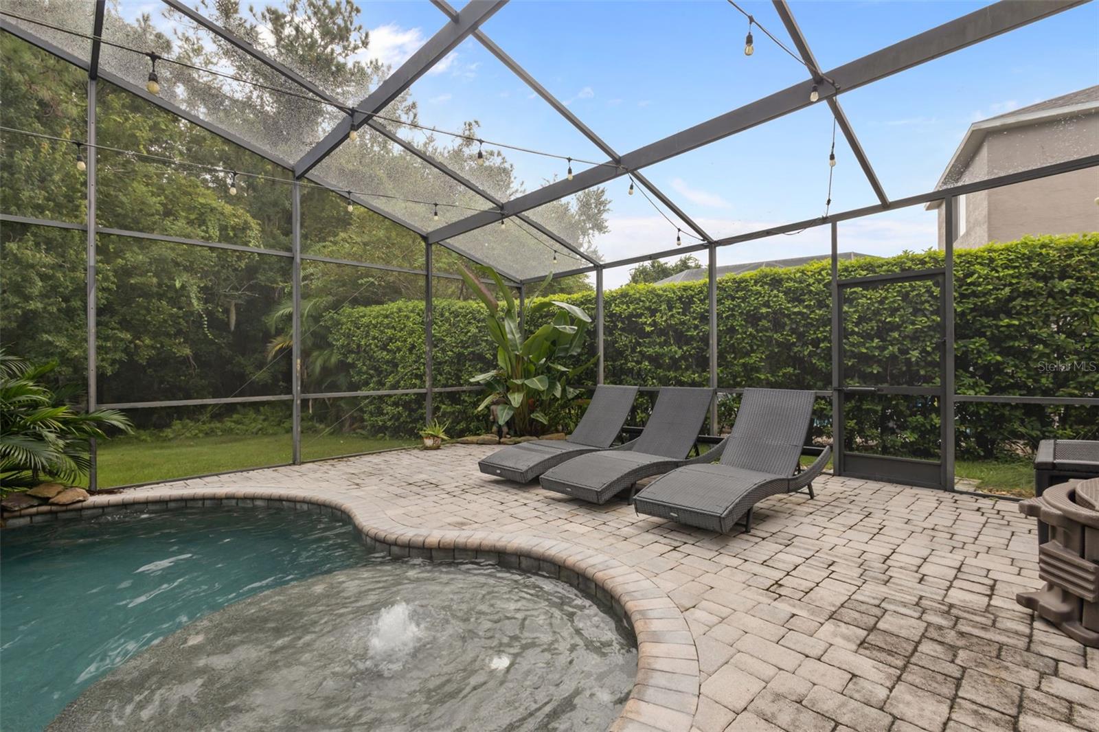 7729 Arelli Dr Property Photo 28