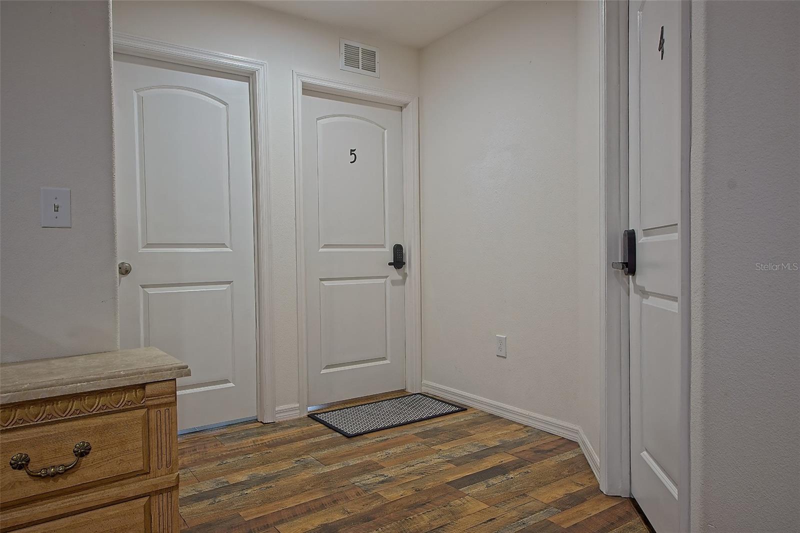 11918 Winterset Cove Dr Property Photo 15