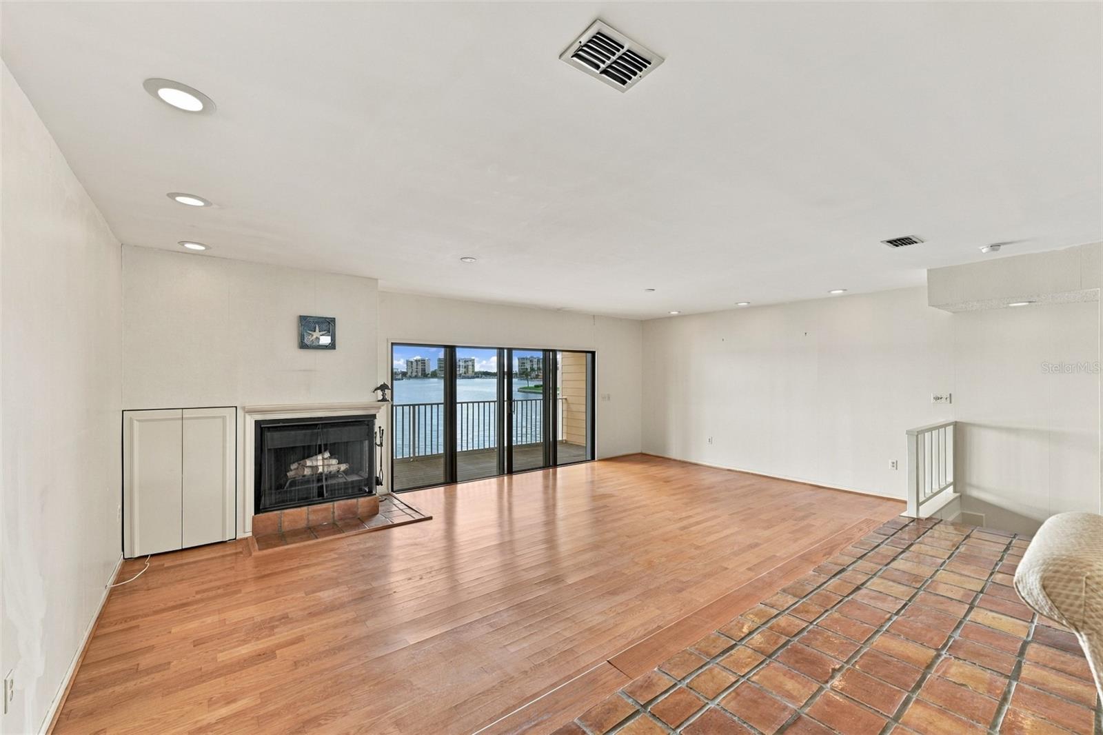 535 Haven Point Dr Property Photo 12