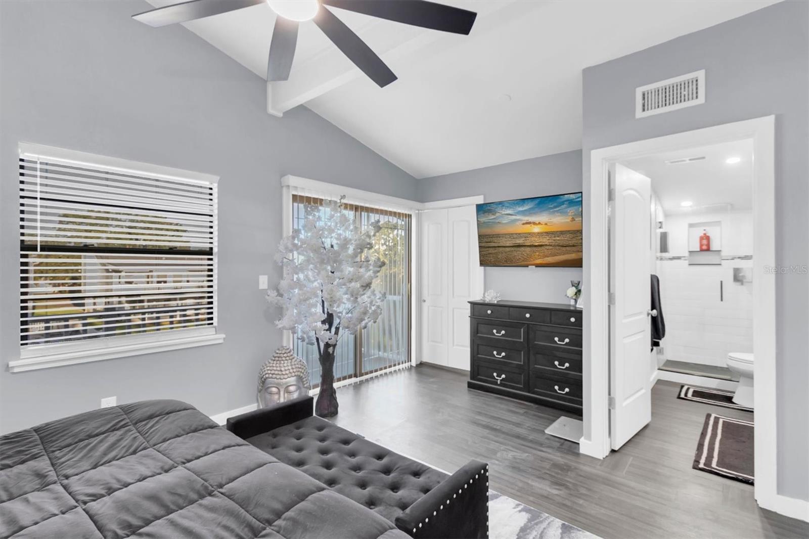 4840 Hummingbird Trl Property Photo 17