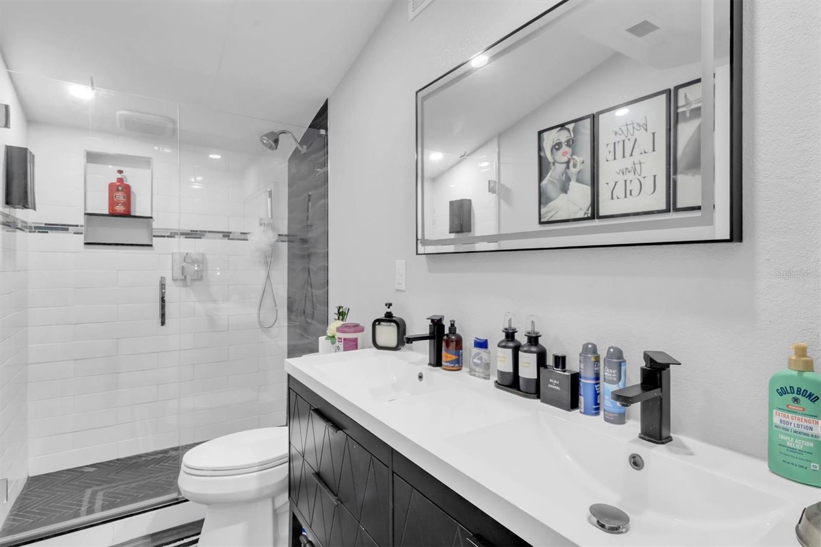 4840 Hummingbird Trl Property Photo 18