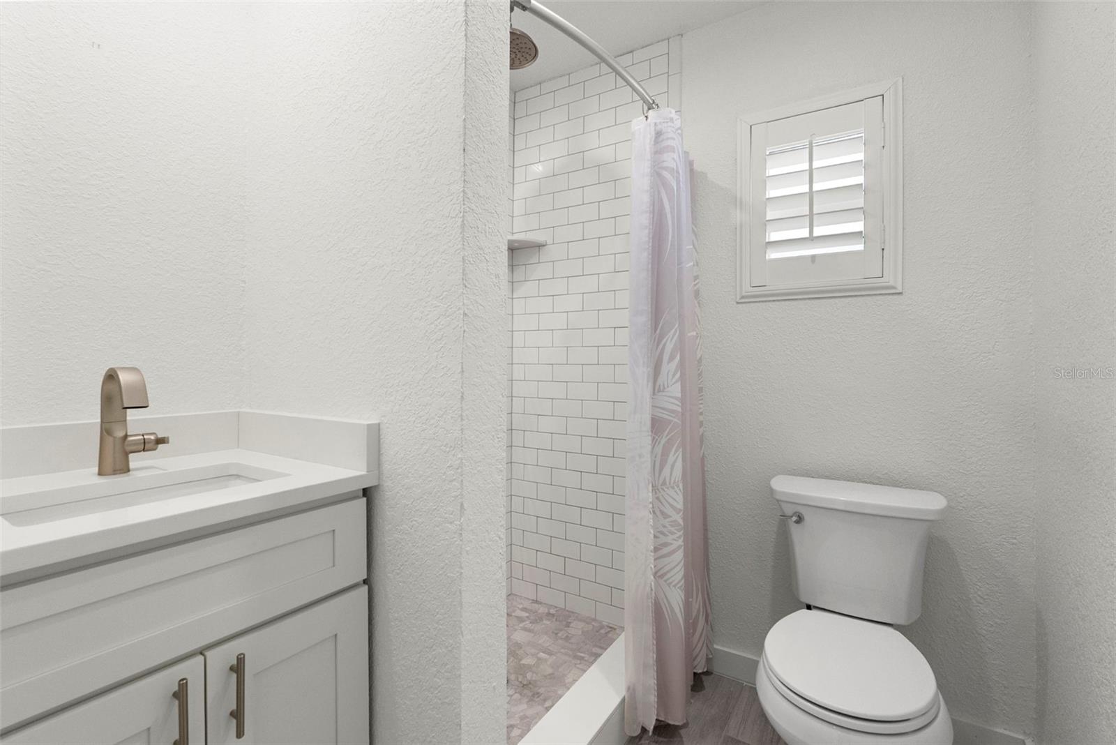 450 78th Ave Property Photo 11