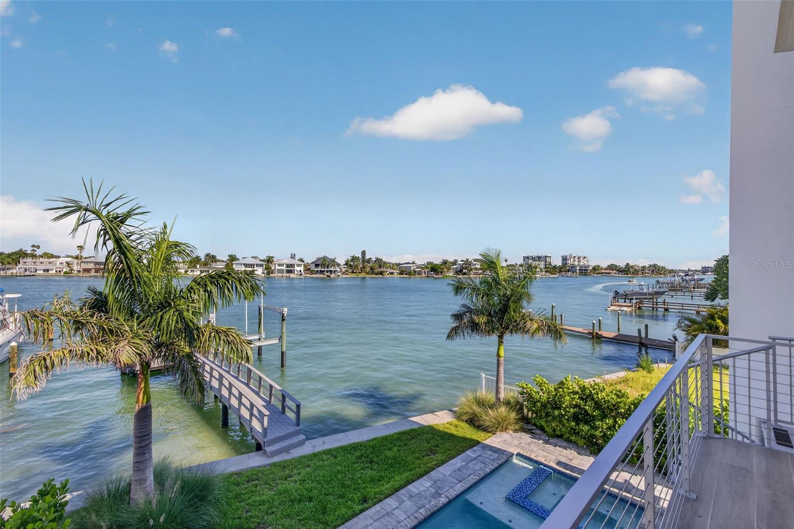 10209 Gulf Blvd Property Photo 15