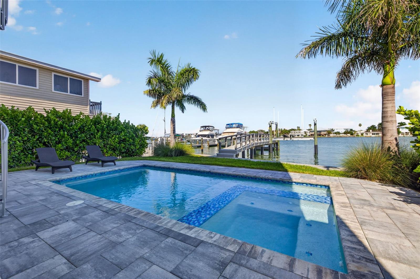 10209 Gulf Blvd Property Photo 61