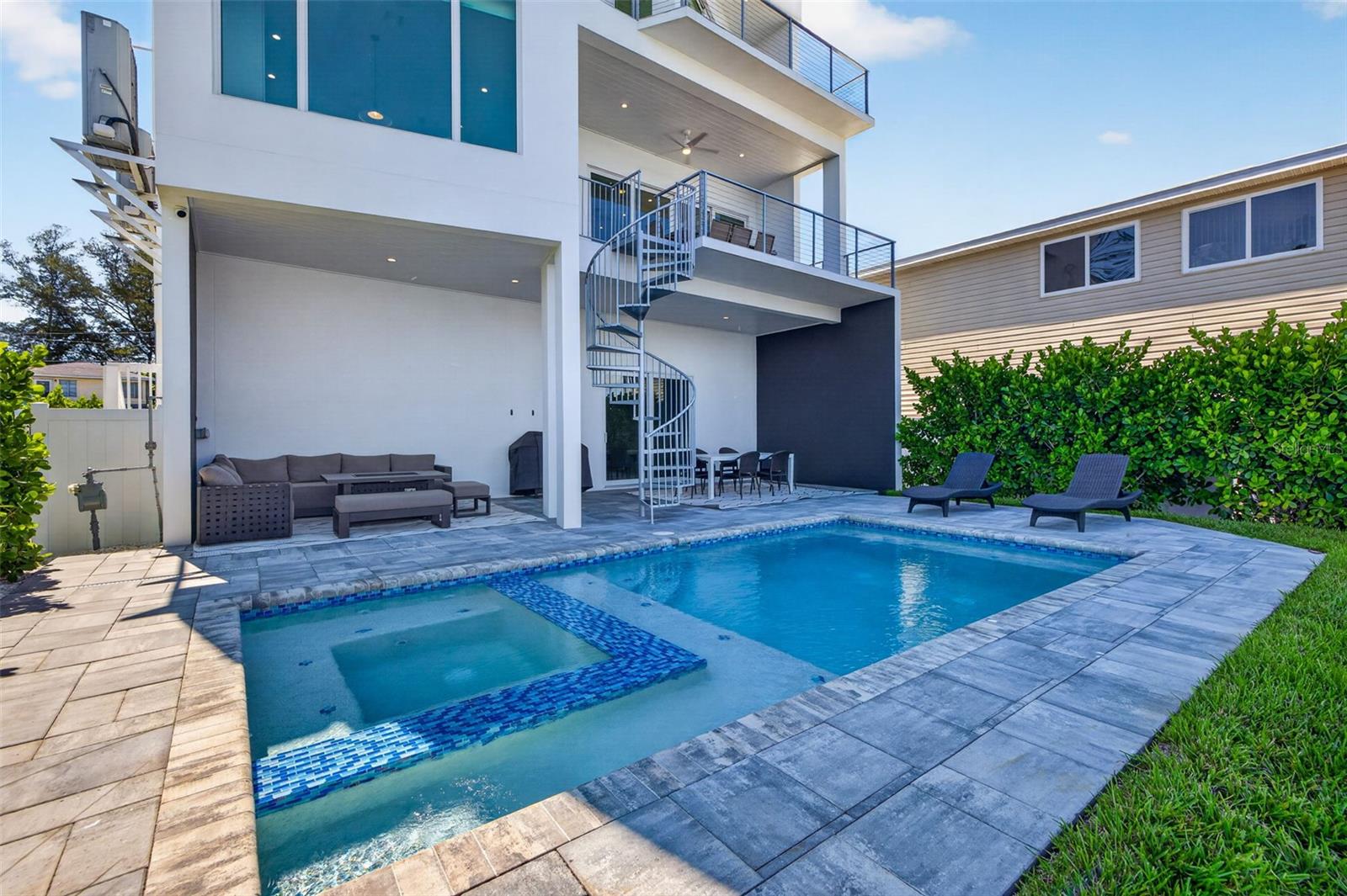 10209 Gulf Blvd Property Photo 62