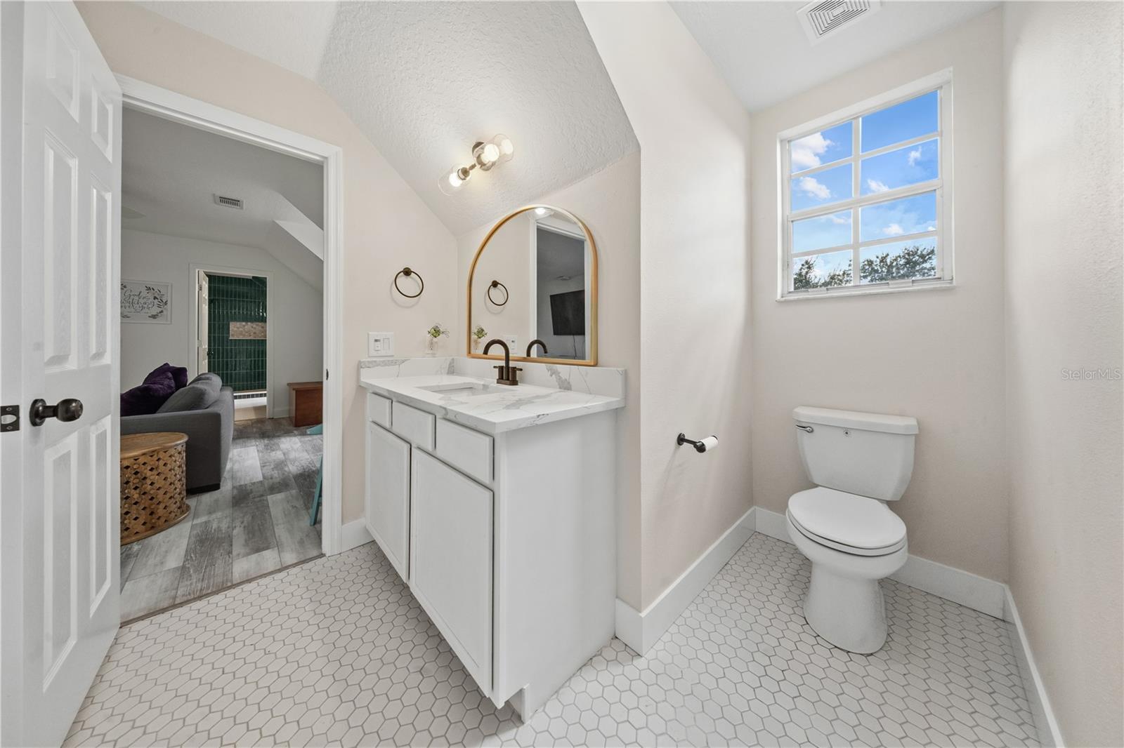 1456 N Jasmine Ave Property Photo 42