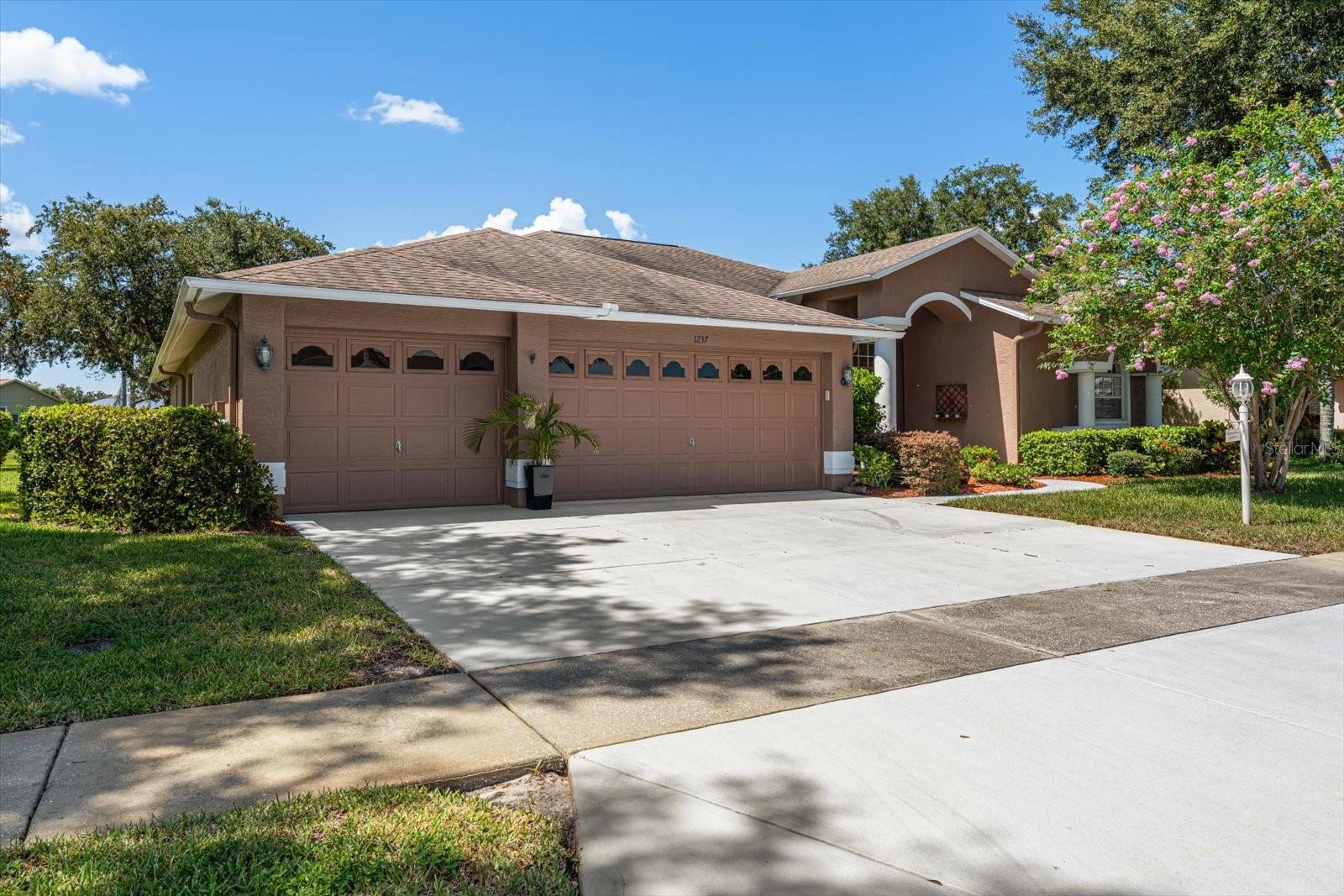 1237 Rambling Vine Ct Property Photo 44