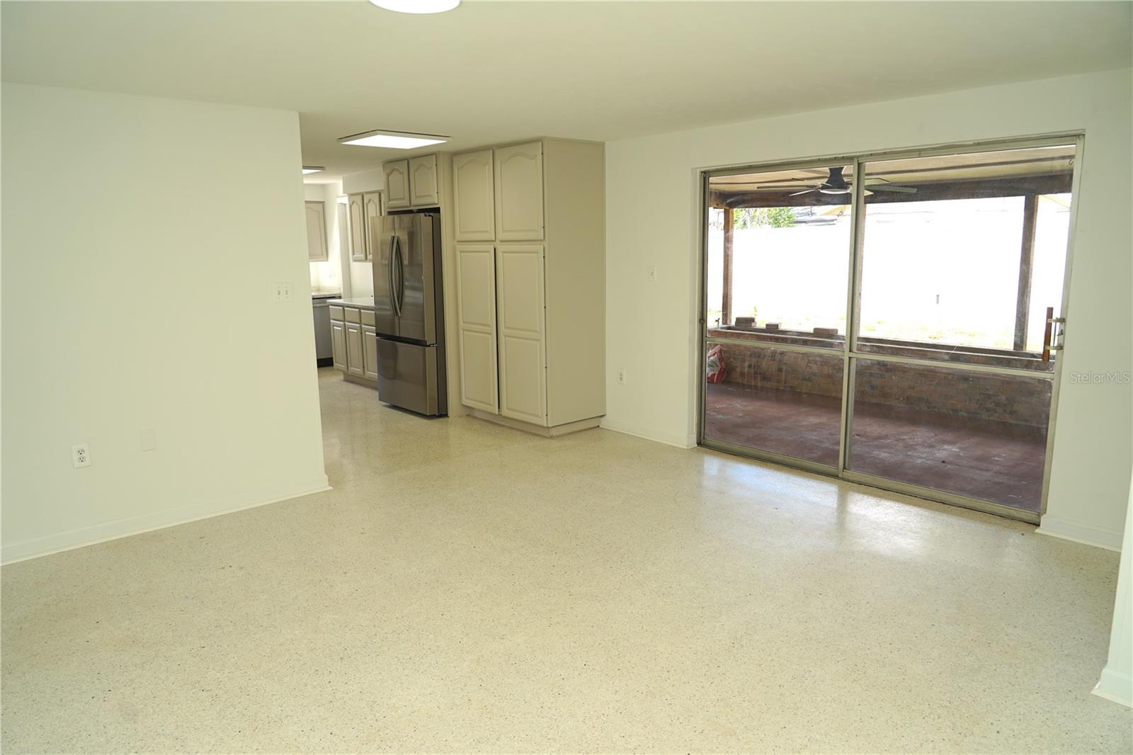1815 Lowry Ave Property Photo 26