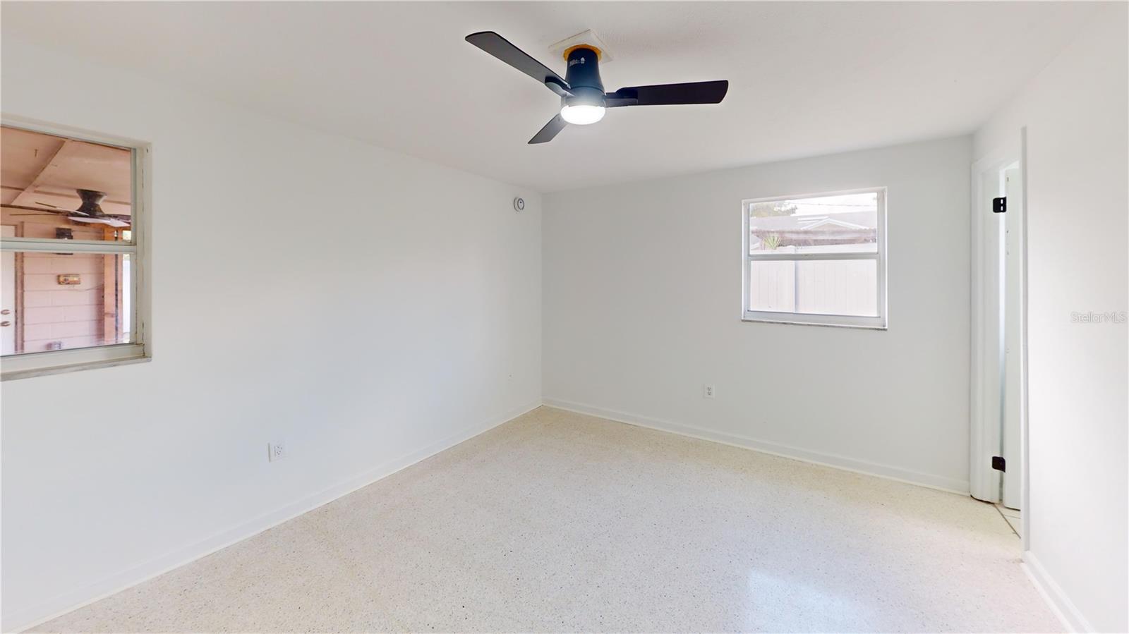 1815 Lowry Ave Property Photo 34