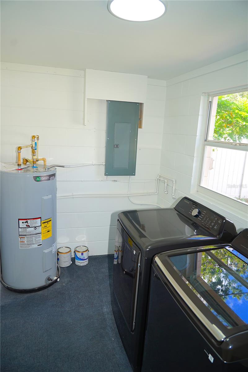 1815 Lowry Ave Property Photo 38