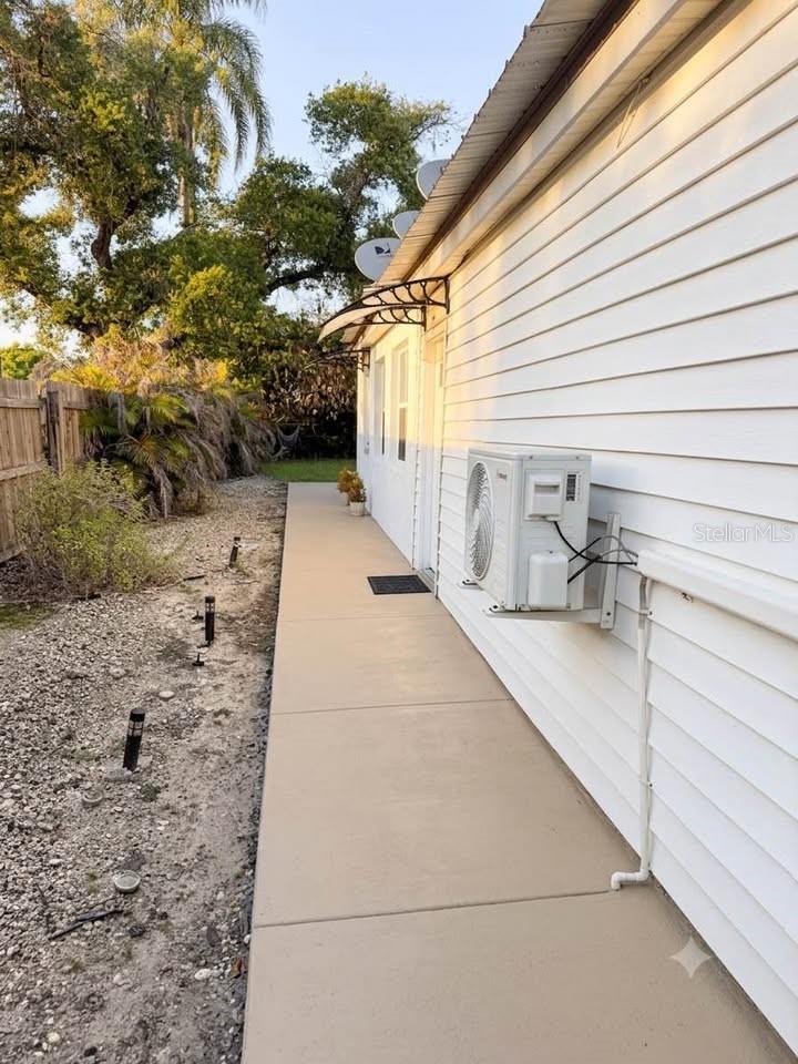 8708 N Edison Ave #b Property Photo 2