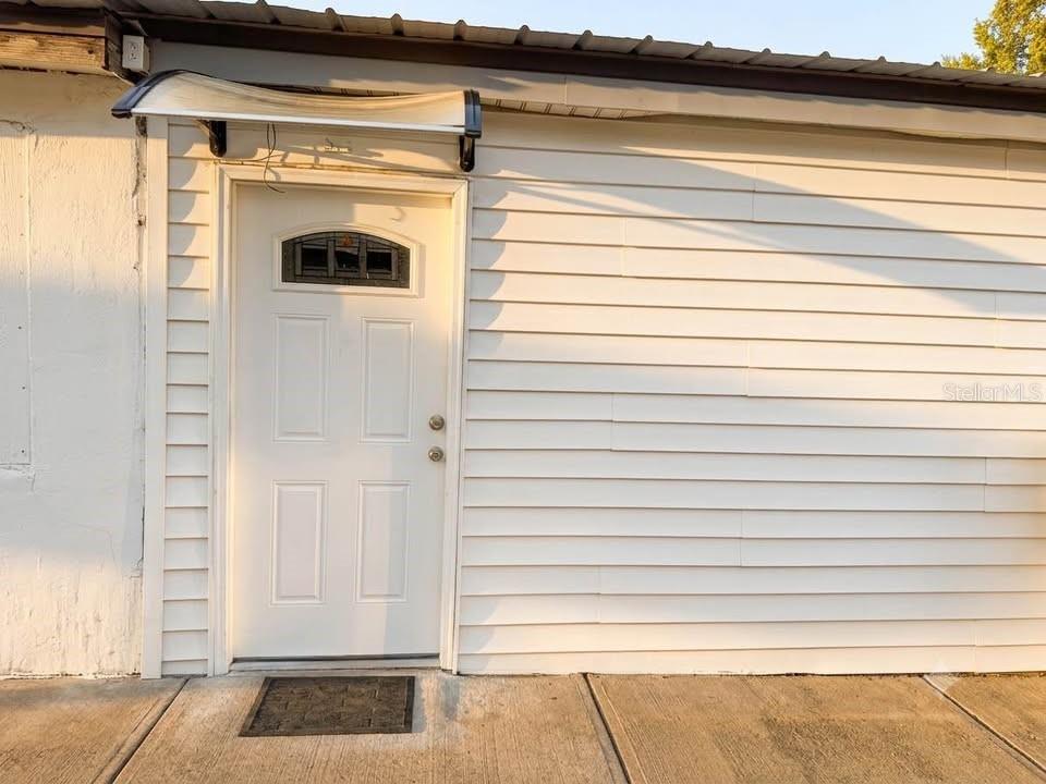 8708 N Edison Ave #b Property Photo 3