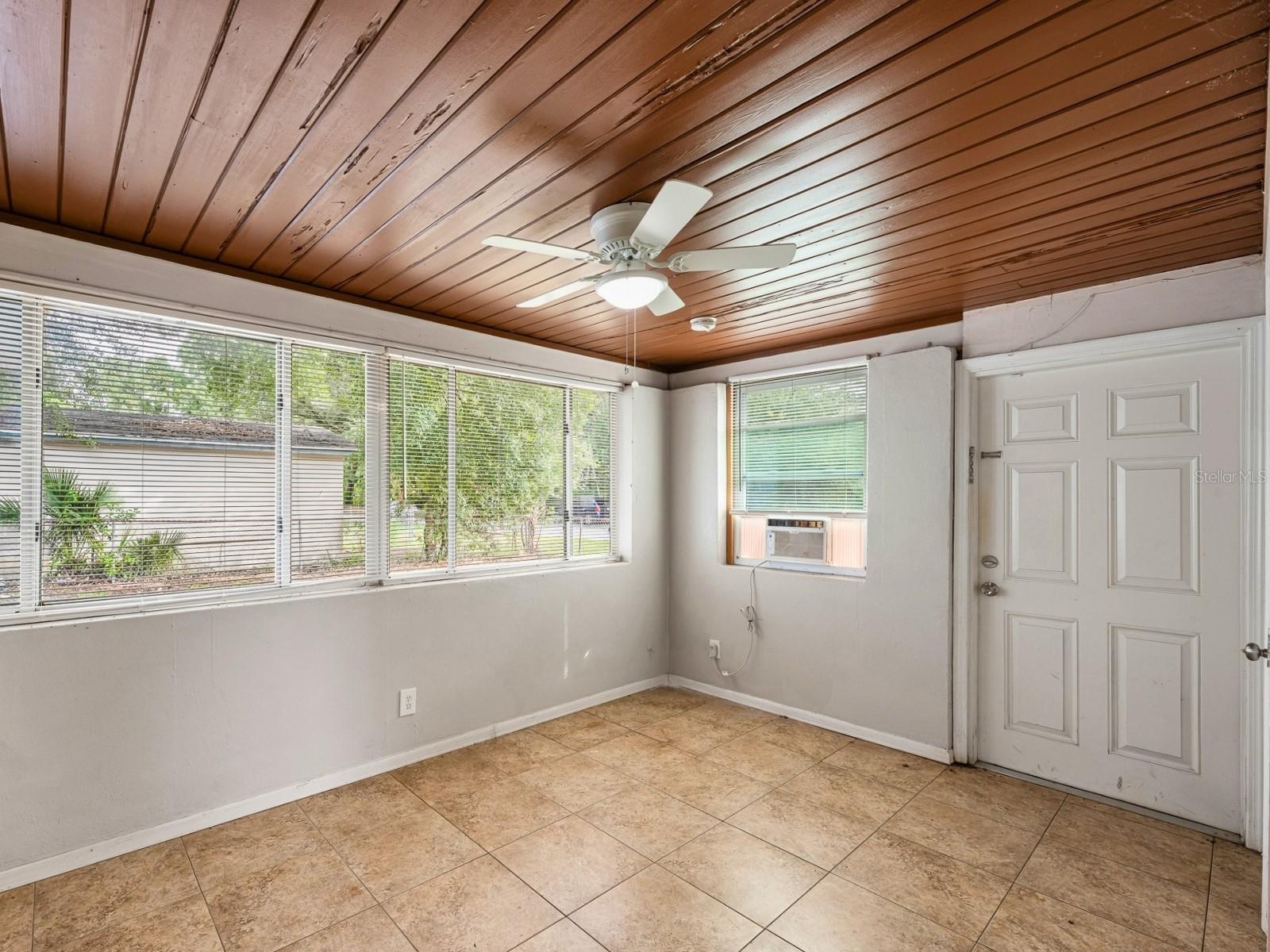 3301 W Louisiana Ave Property Photo 10
