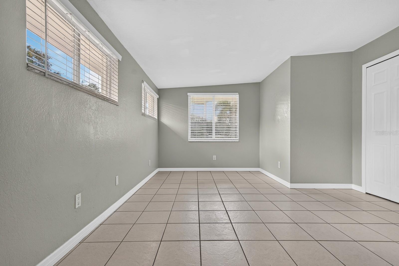 10840 50th Ave N Property Photo 17