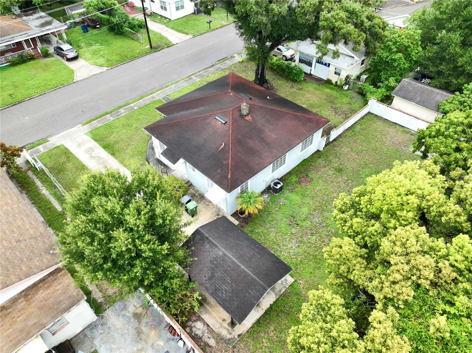 2211 Durham St Property Photo 5