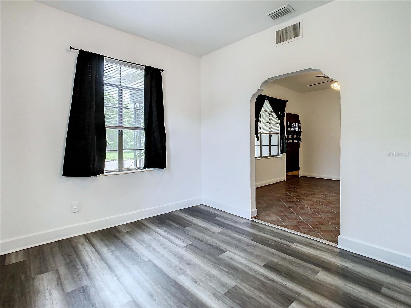 2211 Durham St Property Photo 13