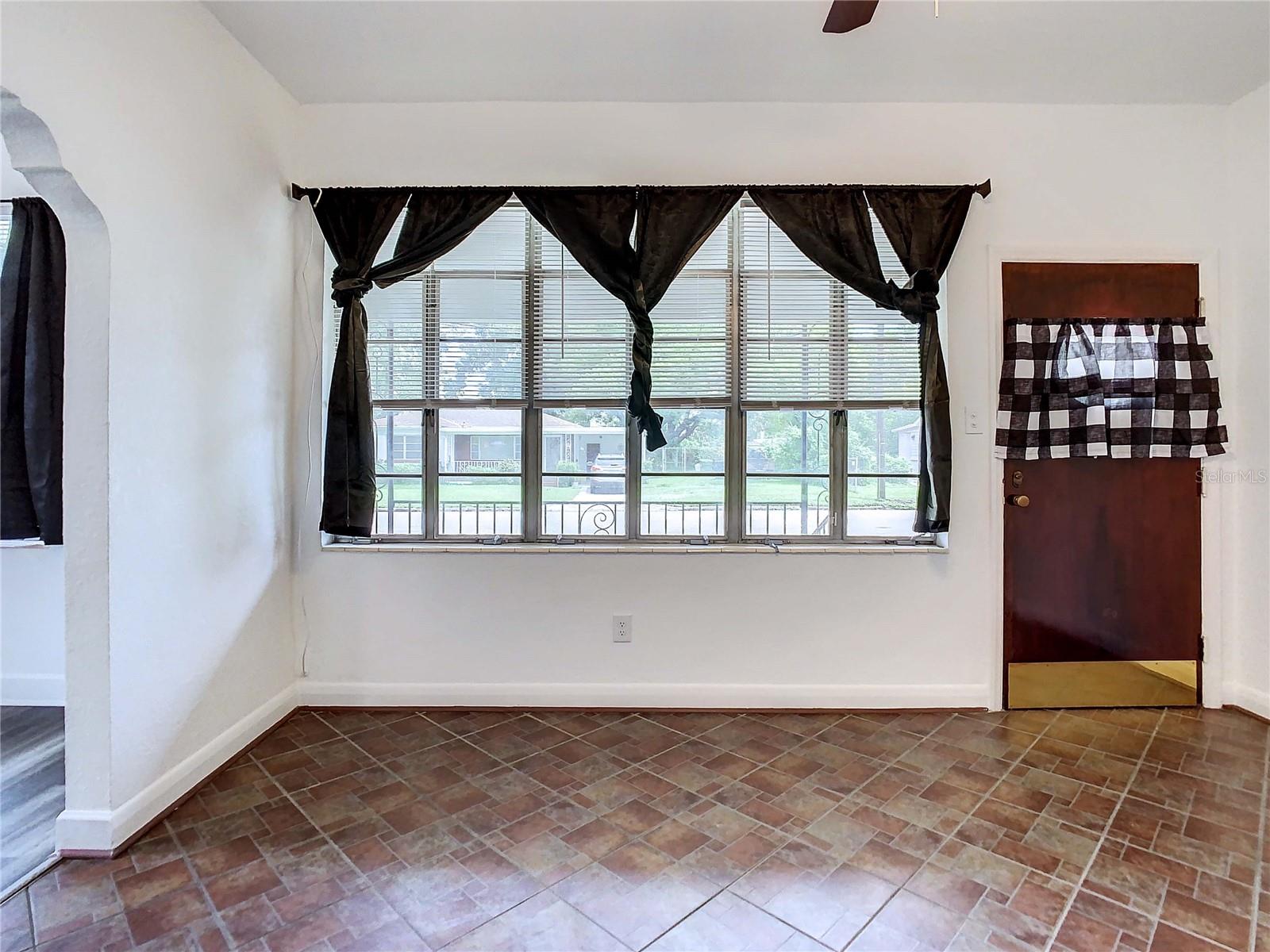 2211 Durham St Property Photo 27