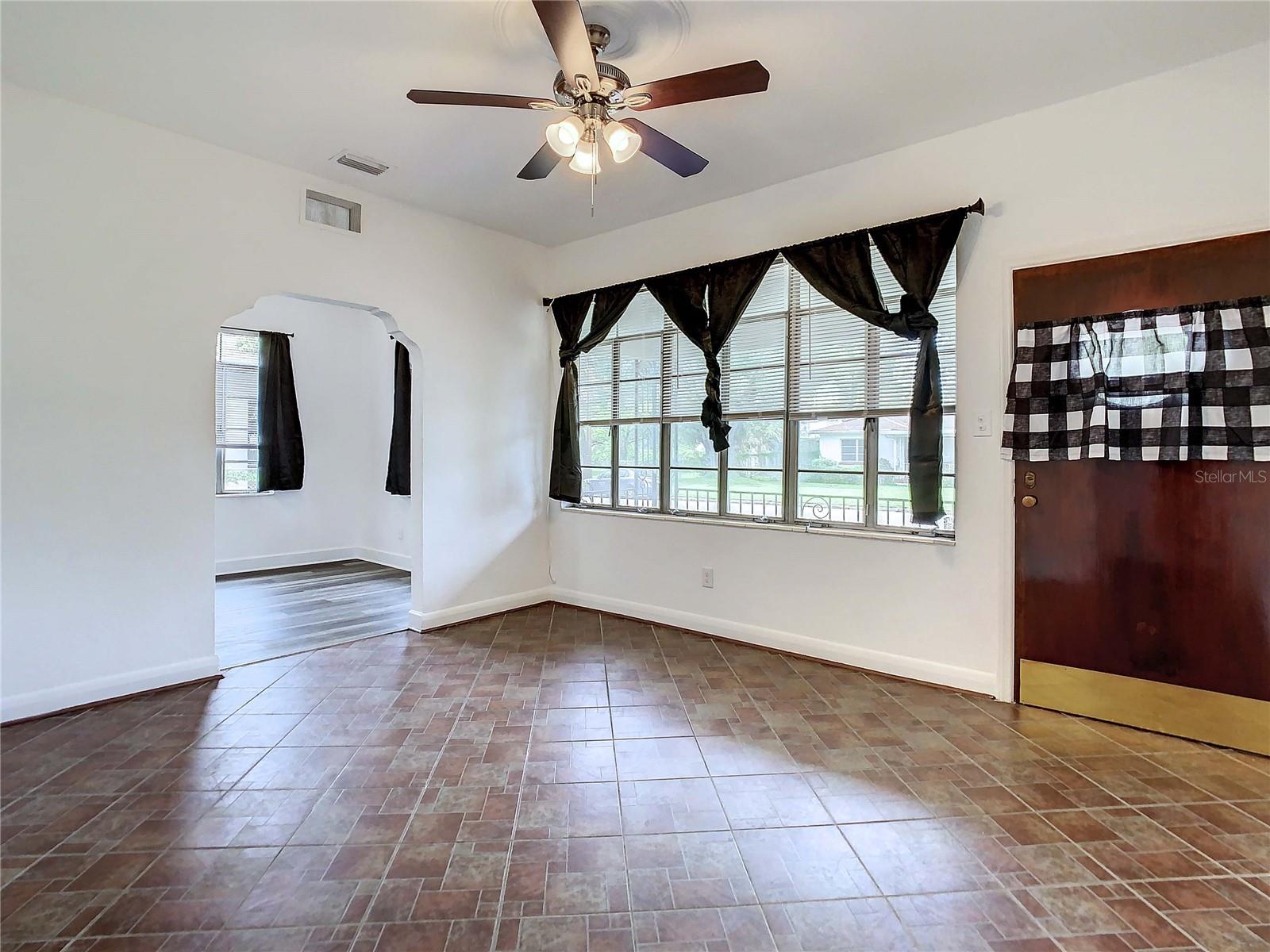 2211 Durham St Property Photo 29
