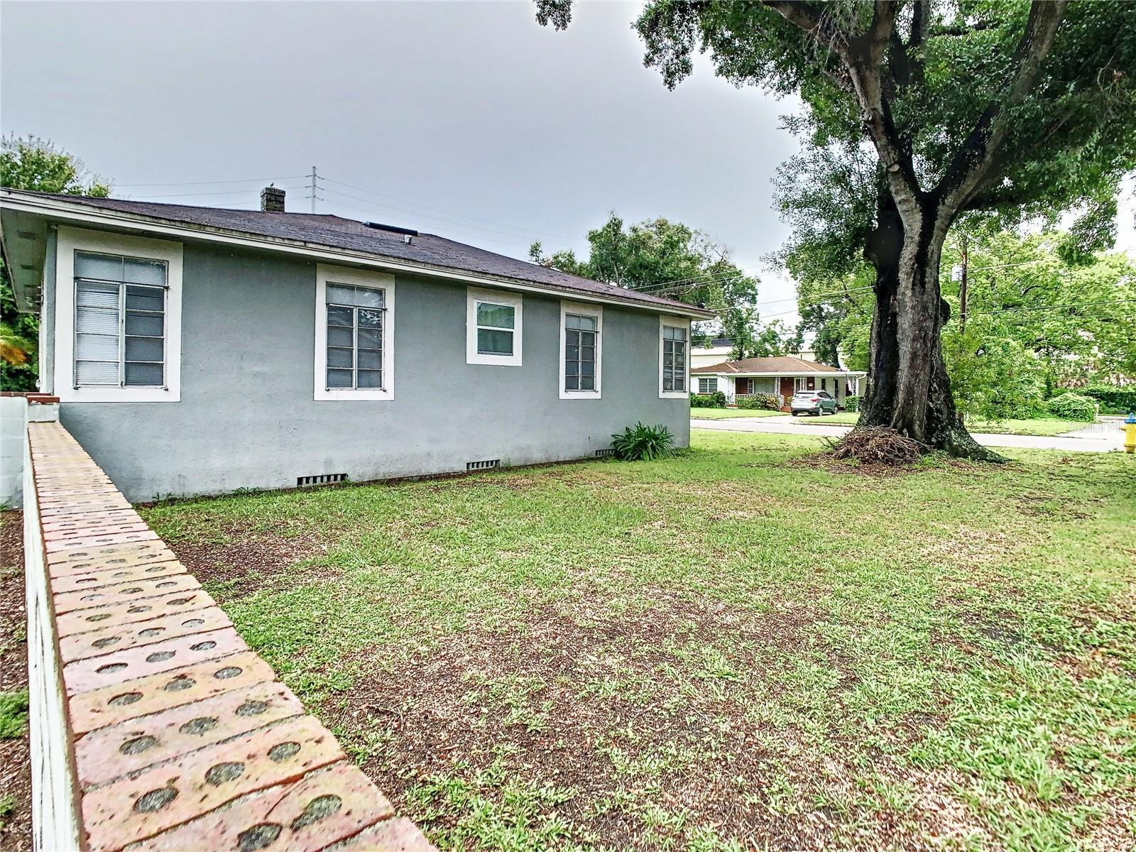 2211 Durham St Property Photo 42