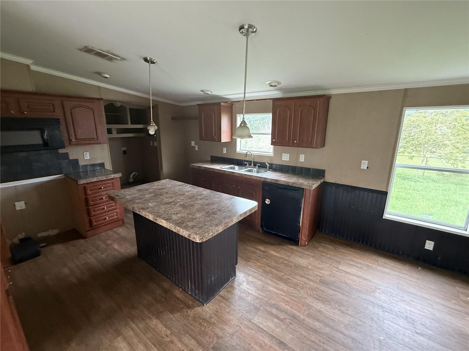 2216 Harris Rd Property Photo 5
