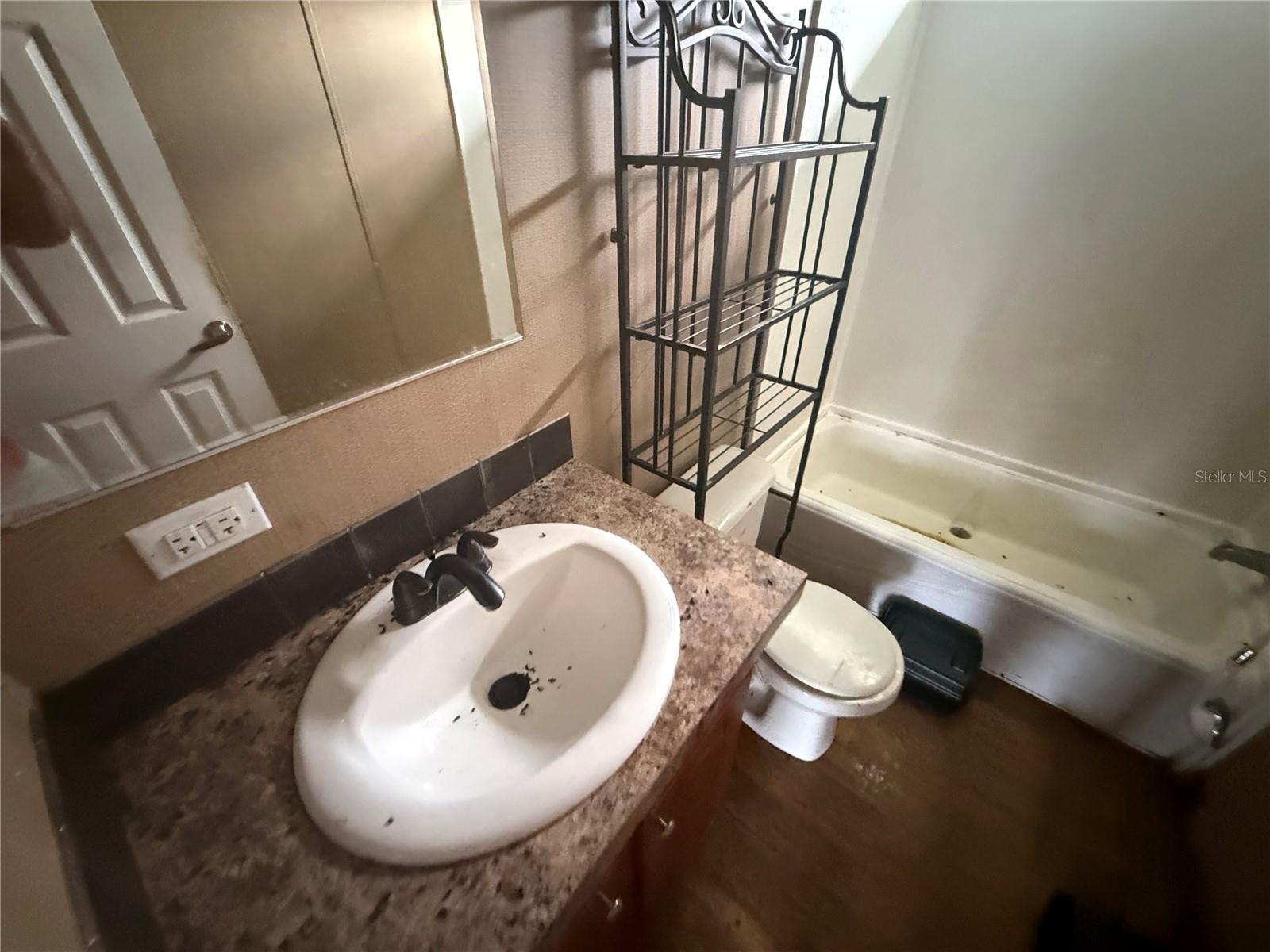 2216 Harris Rd Property Photo 11