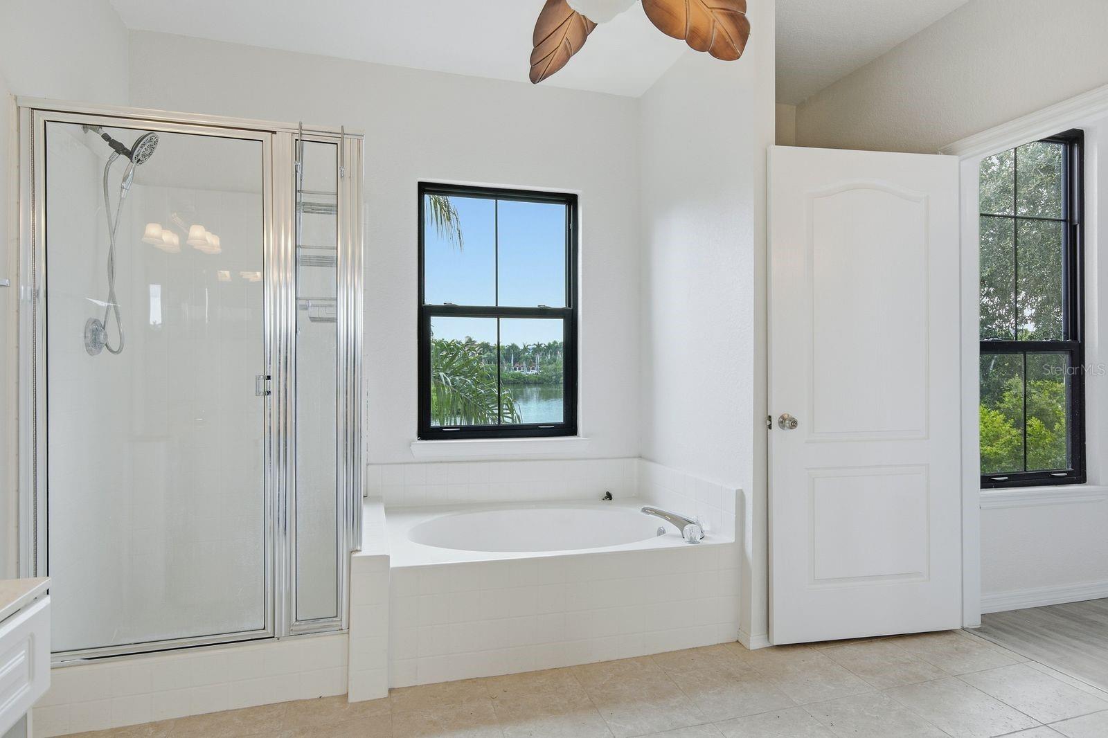 2725 Via Cipriani #714b Property Photo 17