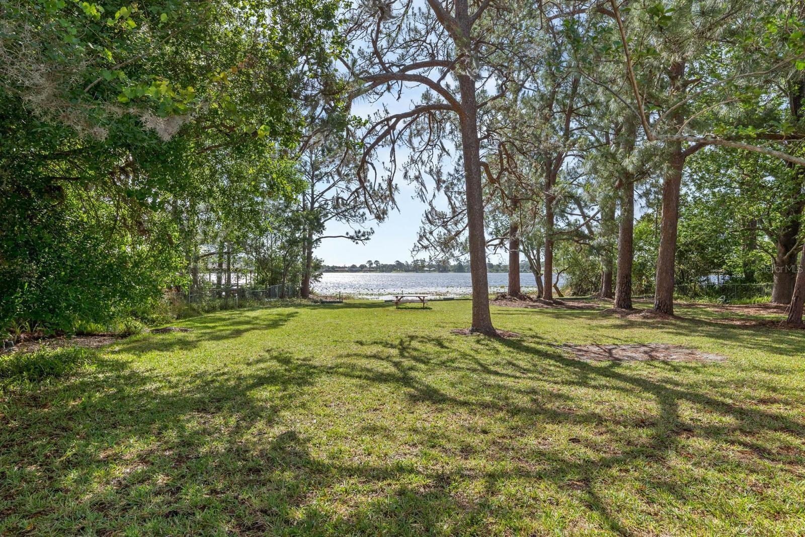 7470 Lake Marsha Dr Property Photo 11