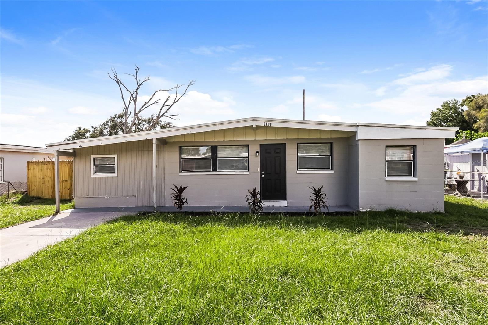 1311 Warrington Way Property Photo 1