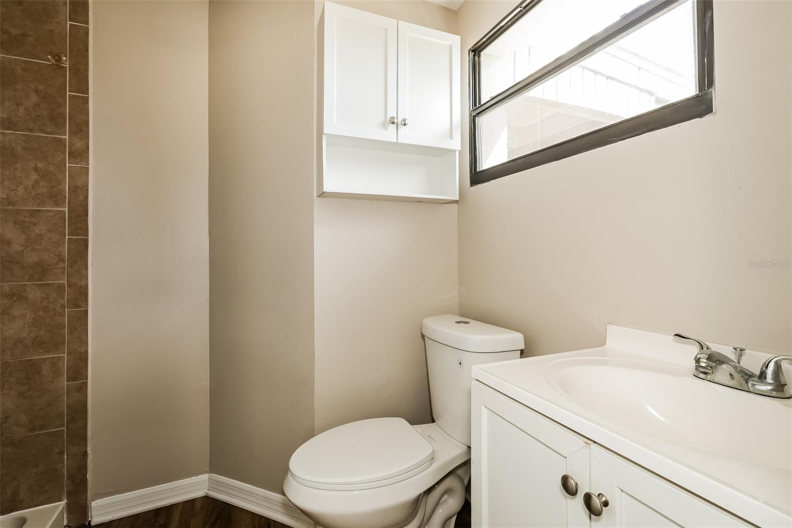 1311 Warrington Way Property Photo 11