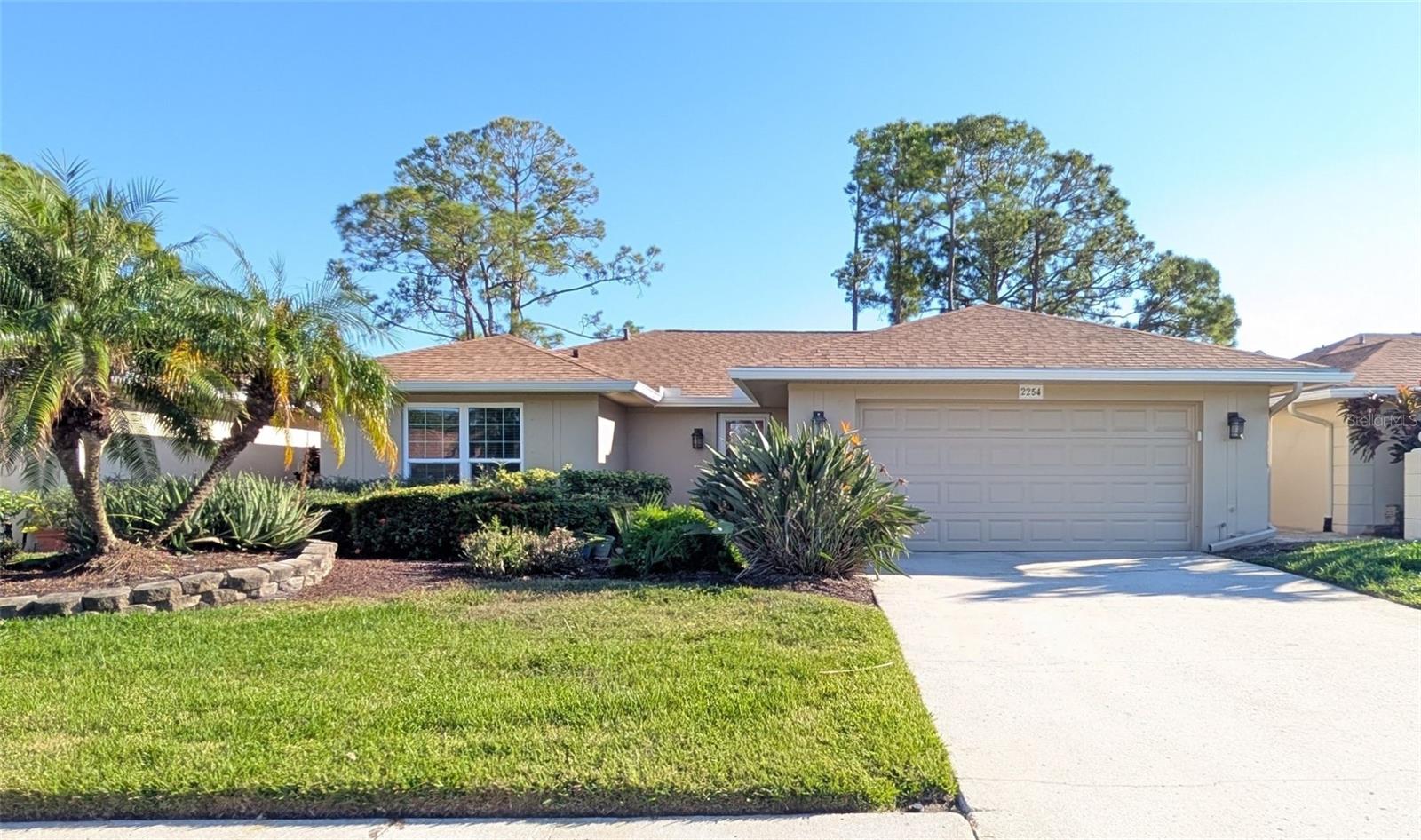 2254 Heron Cir Property Photo 1