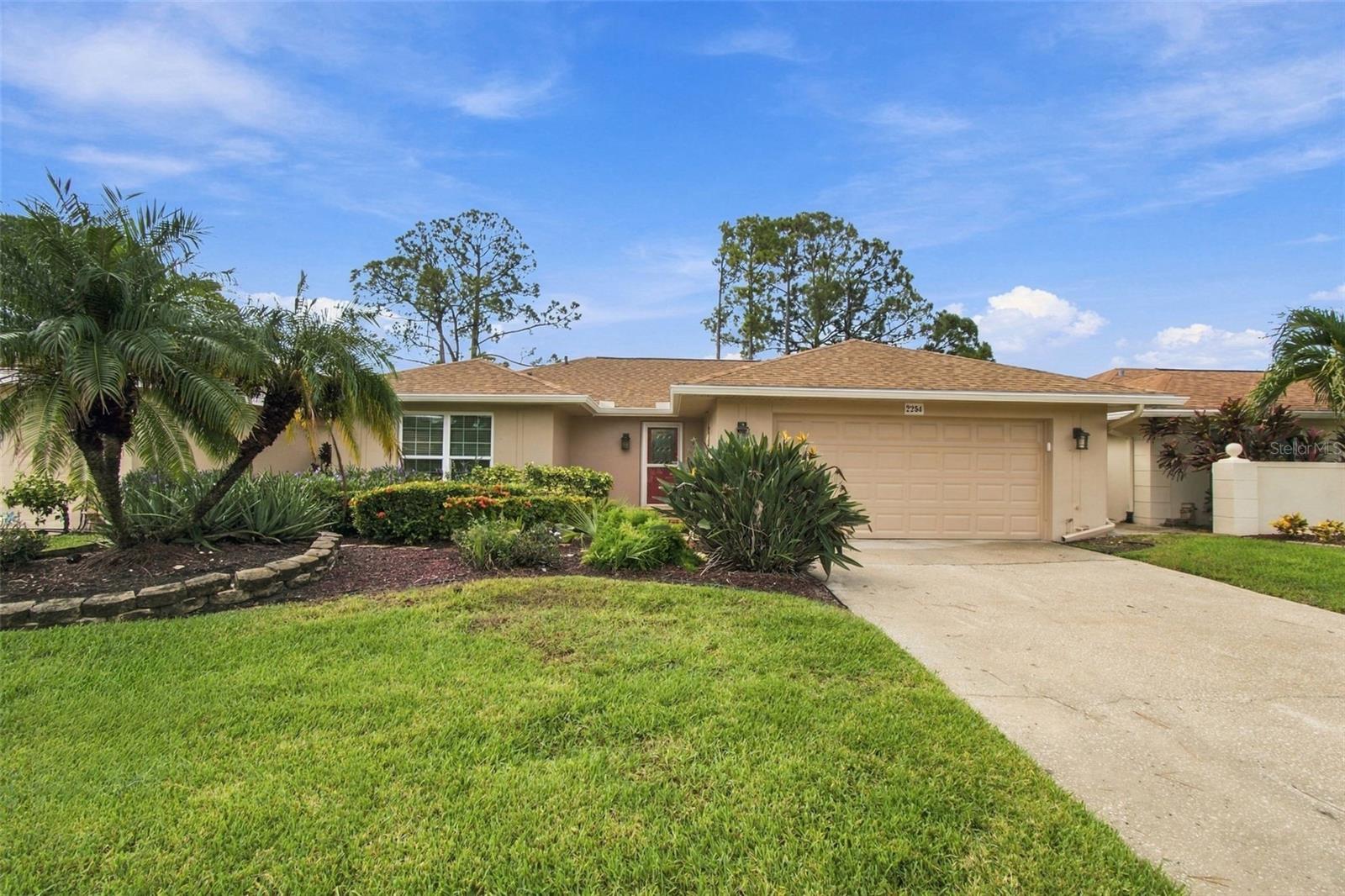 2254 Heron Cir Property Photo 1