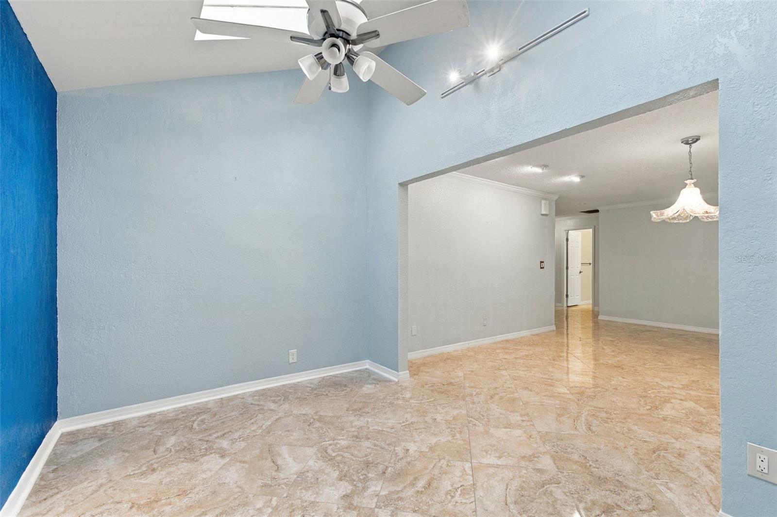 2254 Heron Cir Property Photo 11