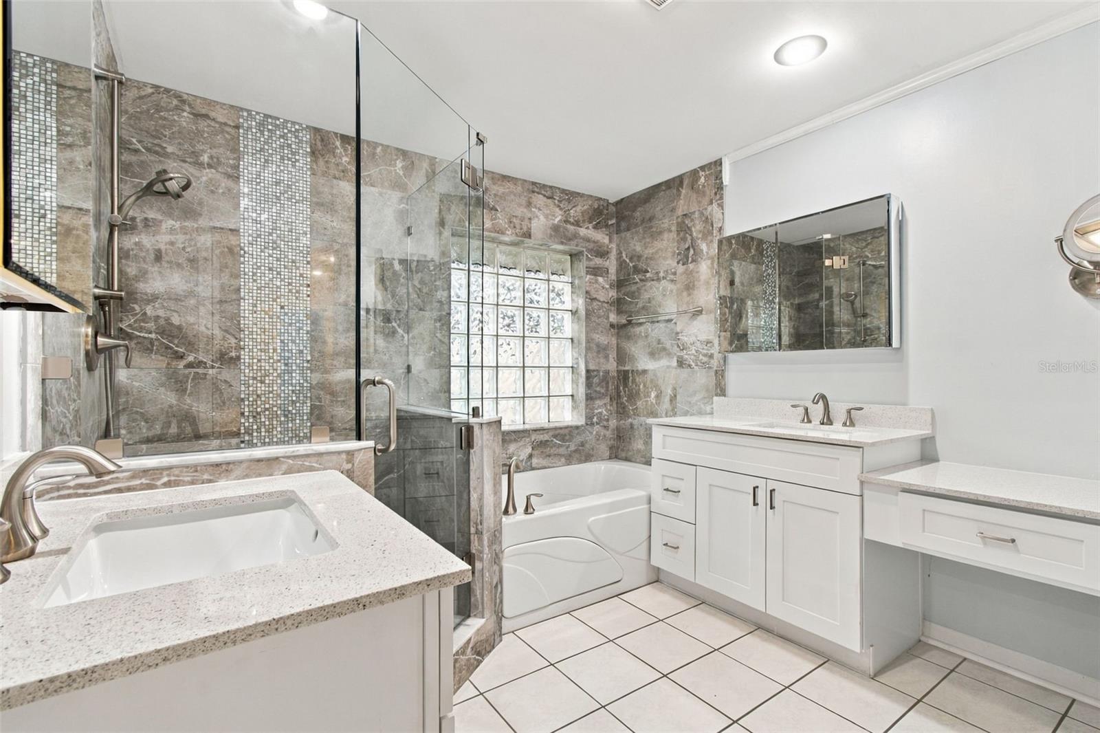 2254 Heron Cir Property Photo 28