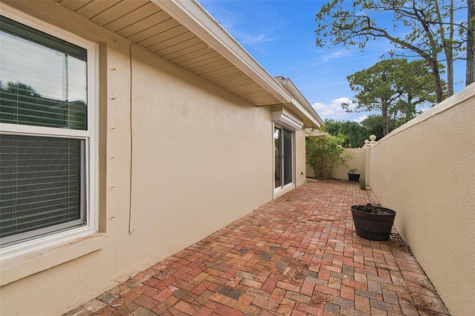 2254 Heron Cir Property Photo 47
