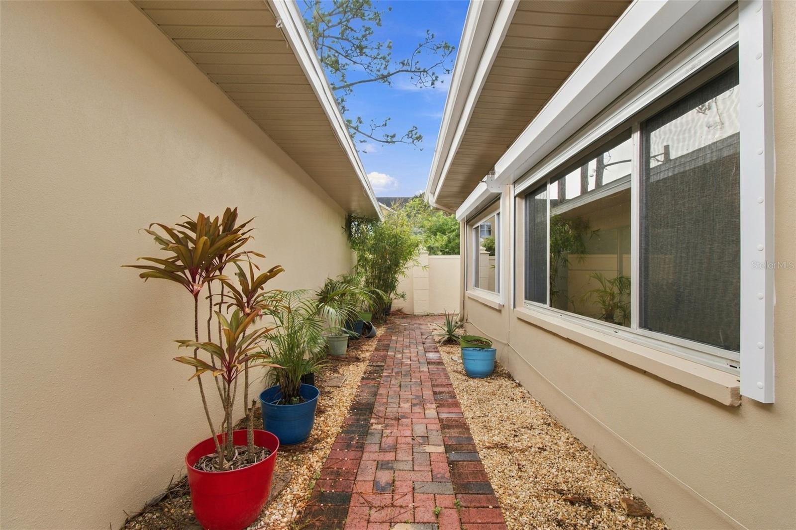 2254 Heron Cir Property Photo 48
