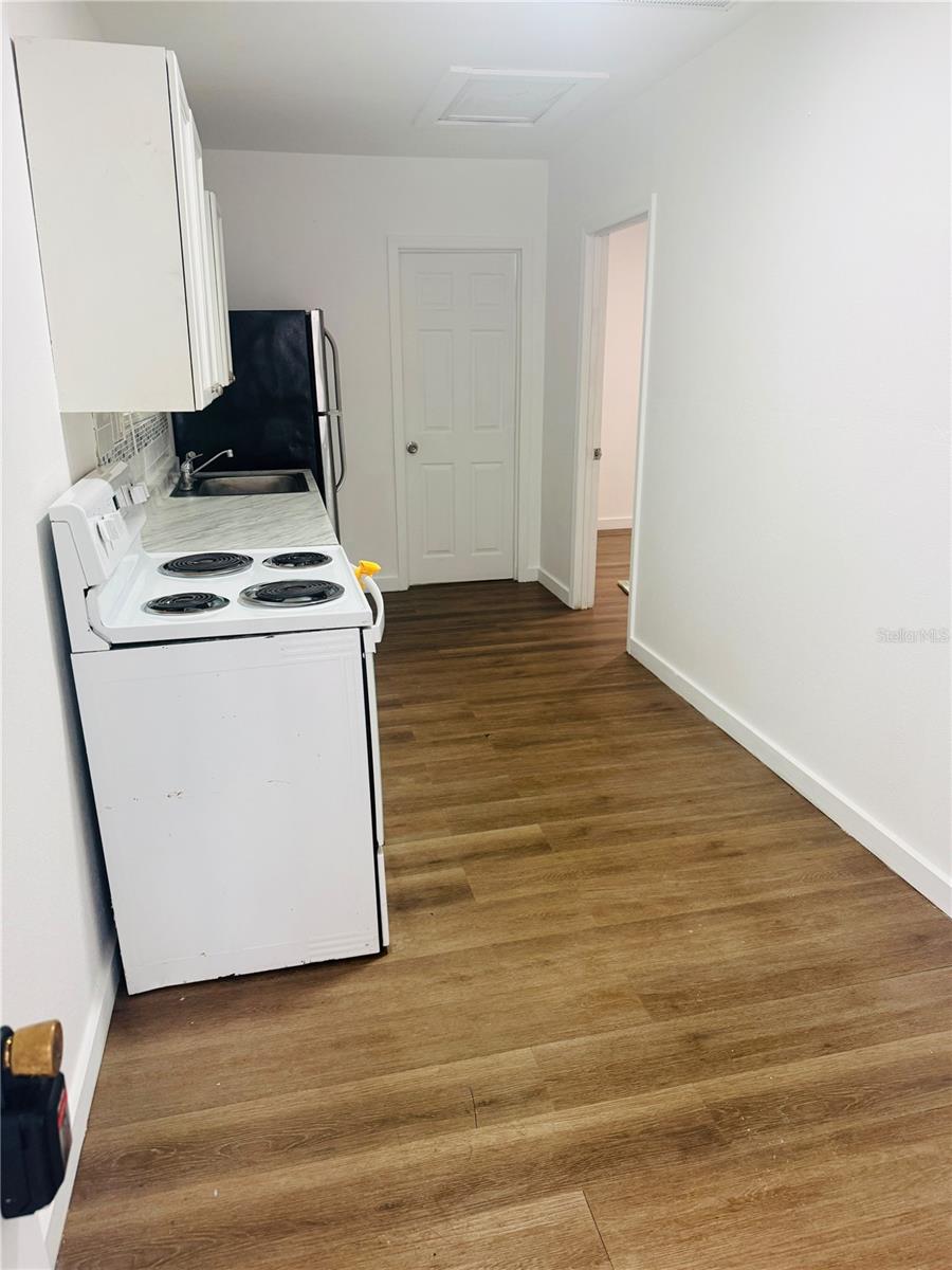 4115 W Comanche Ave Property Photo 6