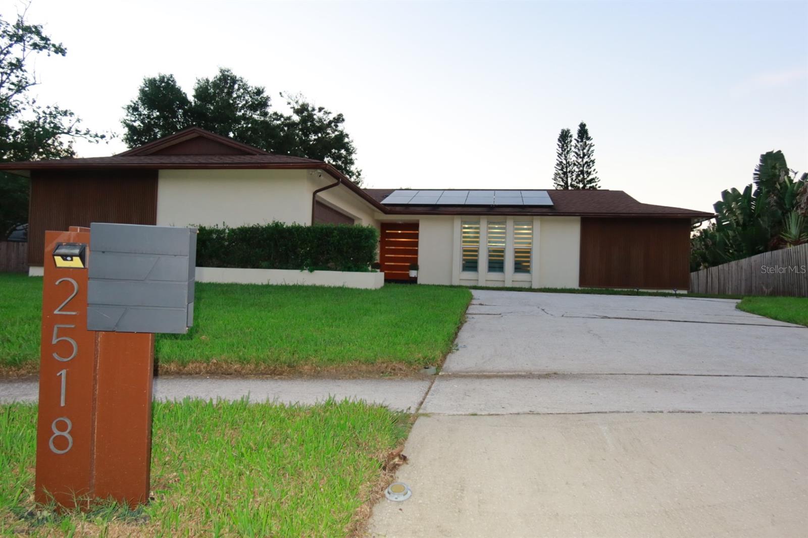 2518 Hickory Ct Property Photo 1