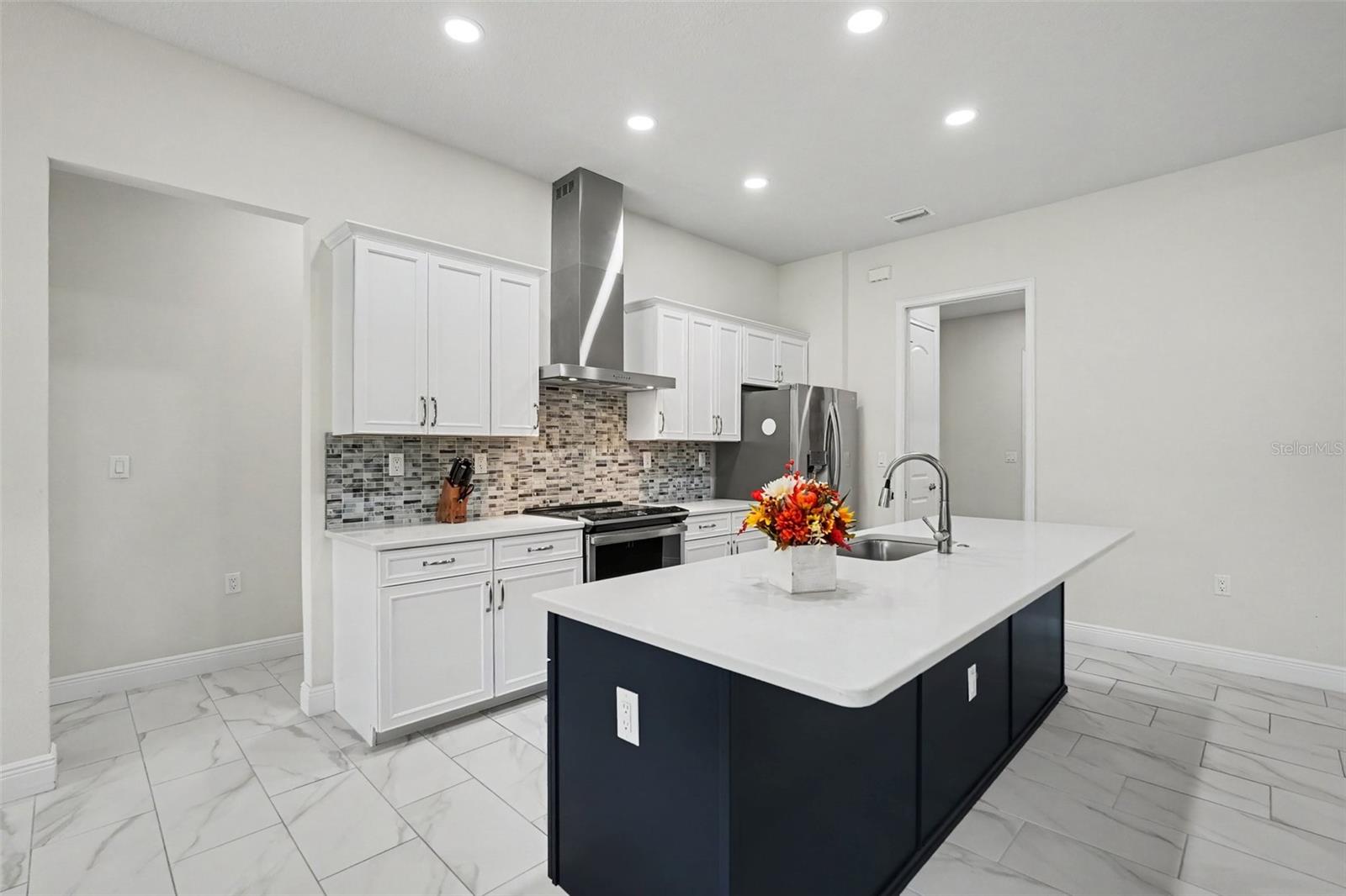 18117 Parakeet Rd Property Photo 15
