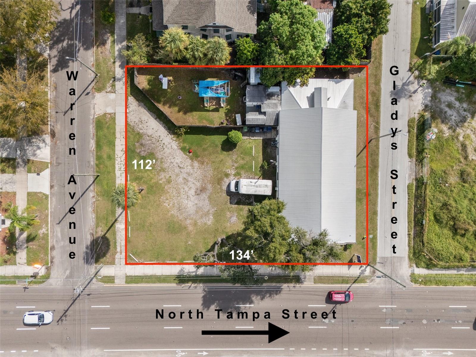 2801 N Tampa St Property Photo 1