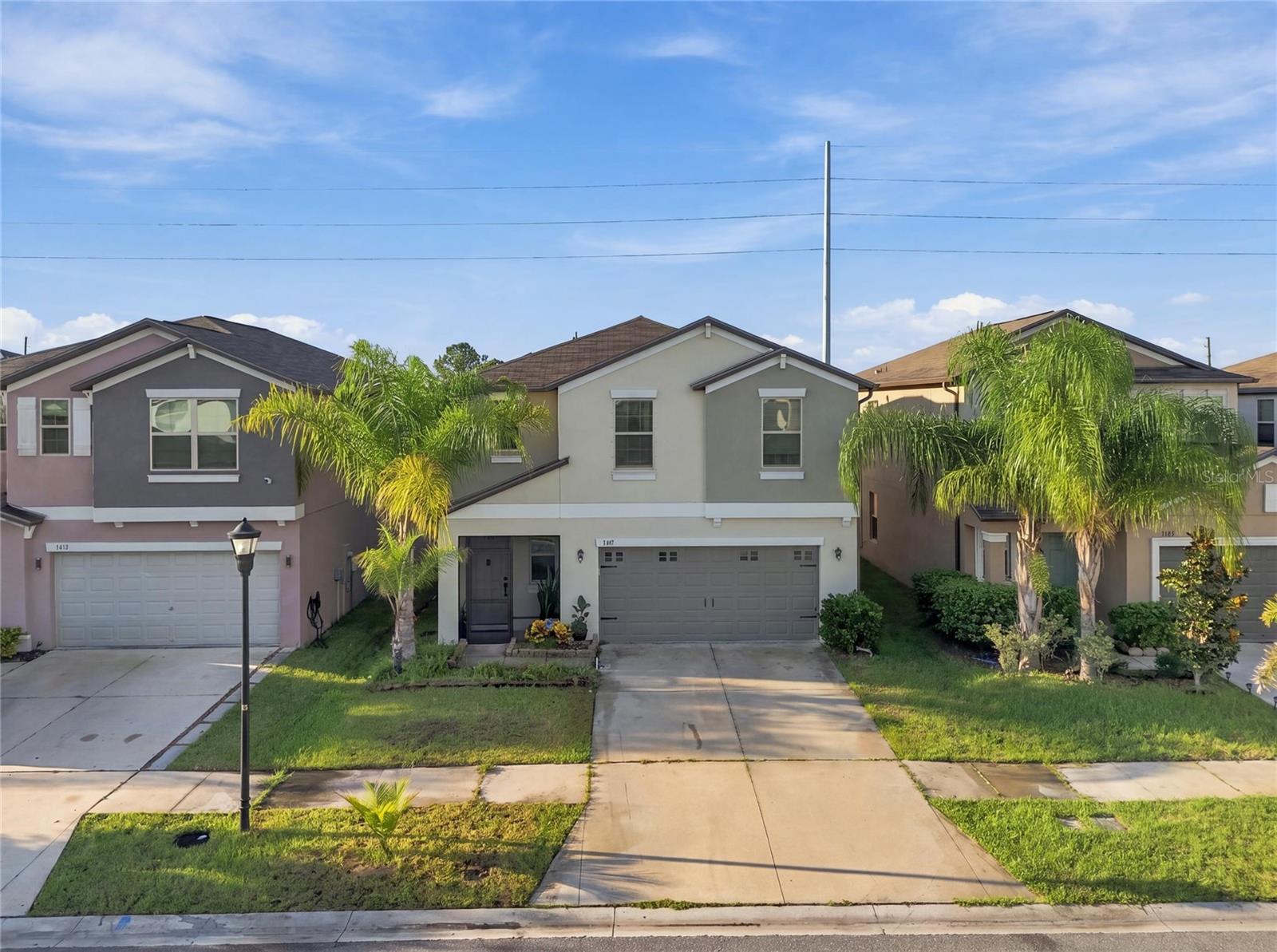 5111 WHITE CHICORY DR Property Photo 1