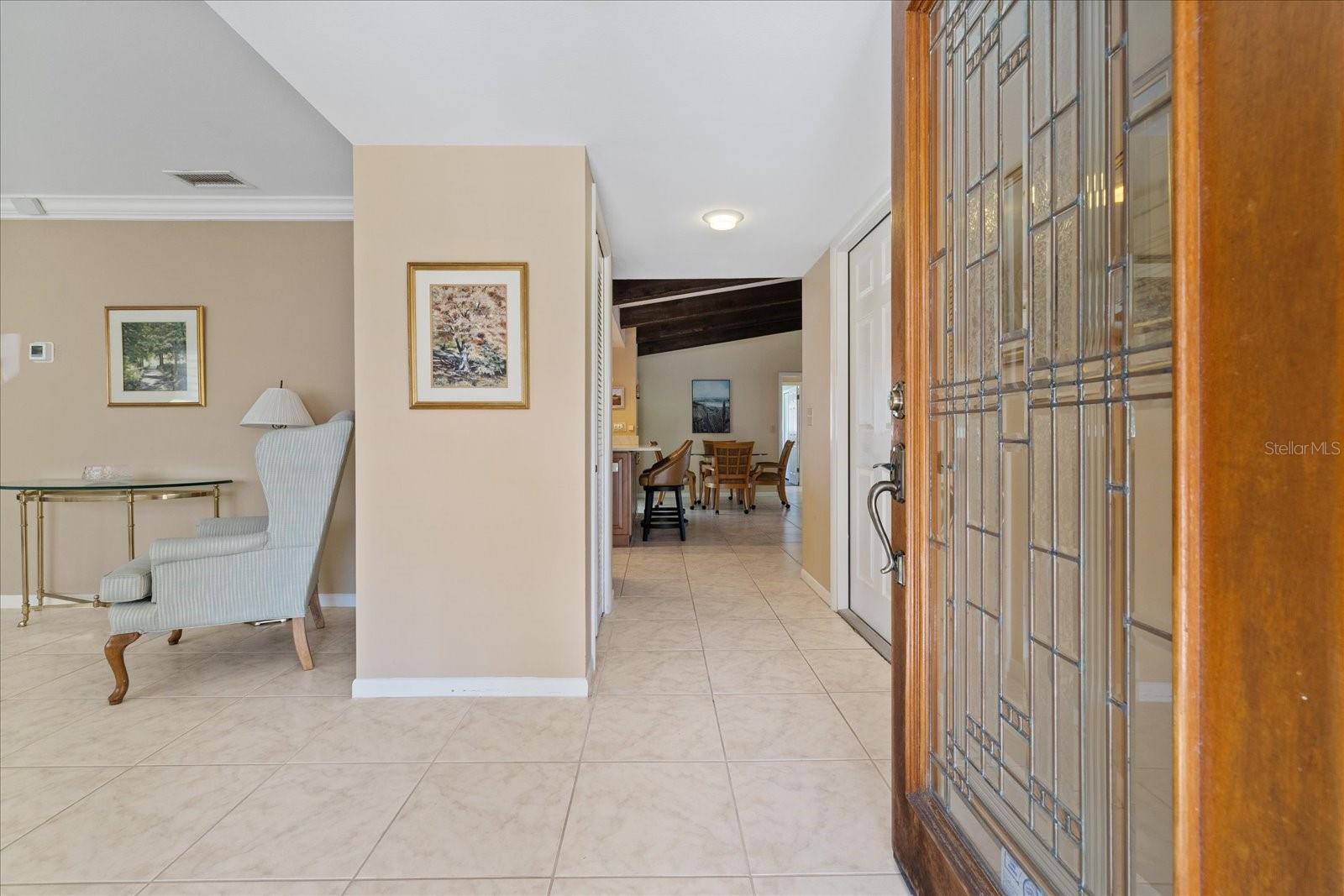 3104 Bluffs Dr Property Photo 6